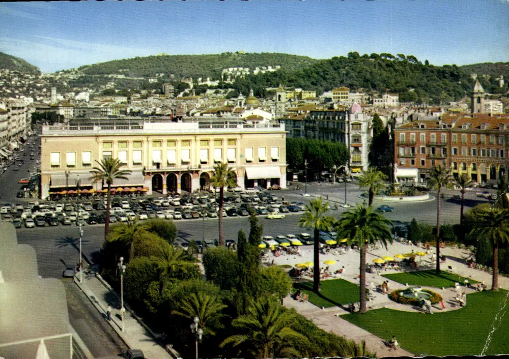 NICE — Place Masséna und das Municipale Casino — Verlag Collection Messenger - Vorderseite