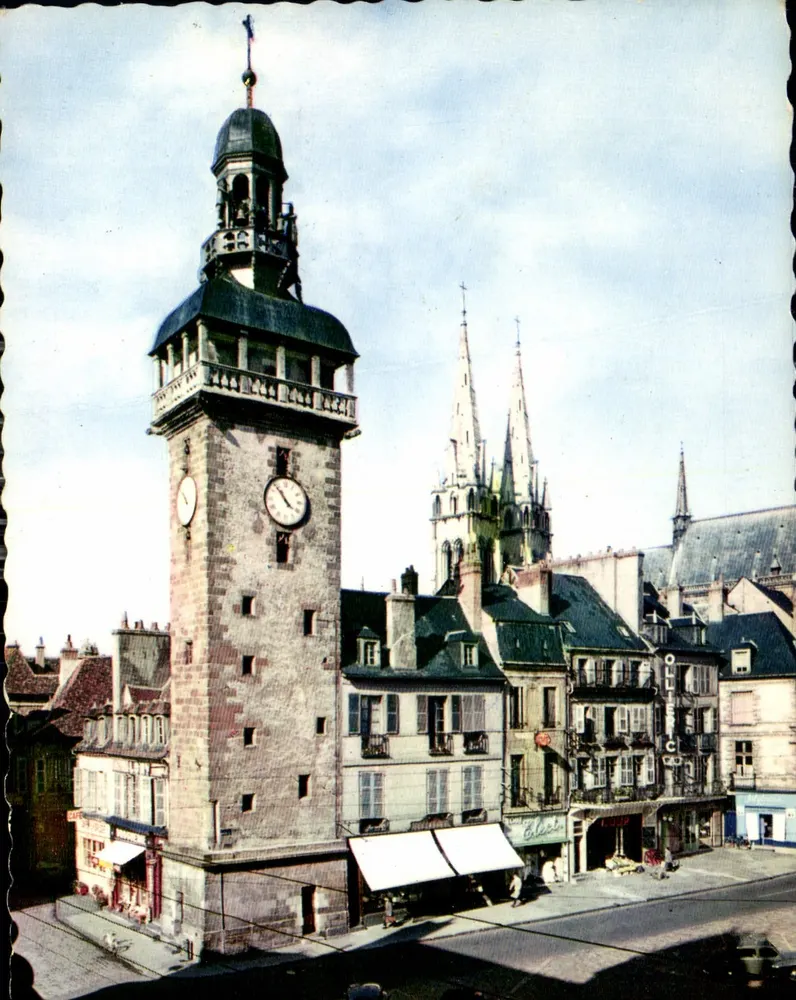 Moulins (Allier) — Jacquemart und die Kirchtürme der Kathedrale — Verlag: La Chambre d'Amélioration André Laconte - Vorderseite