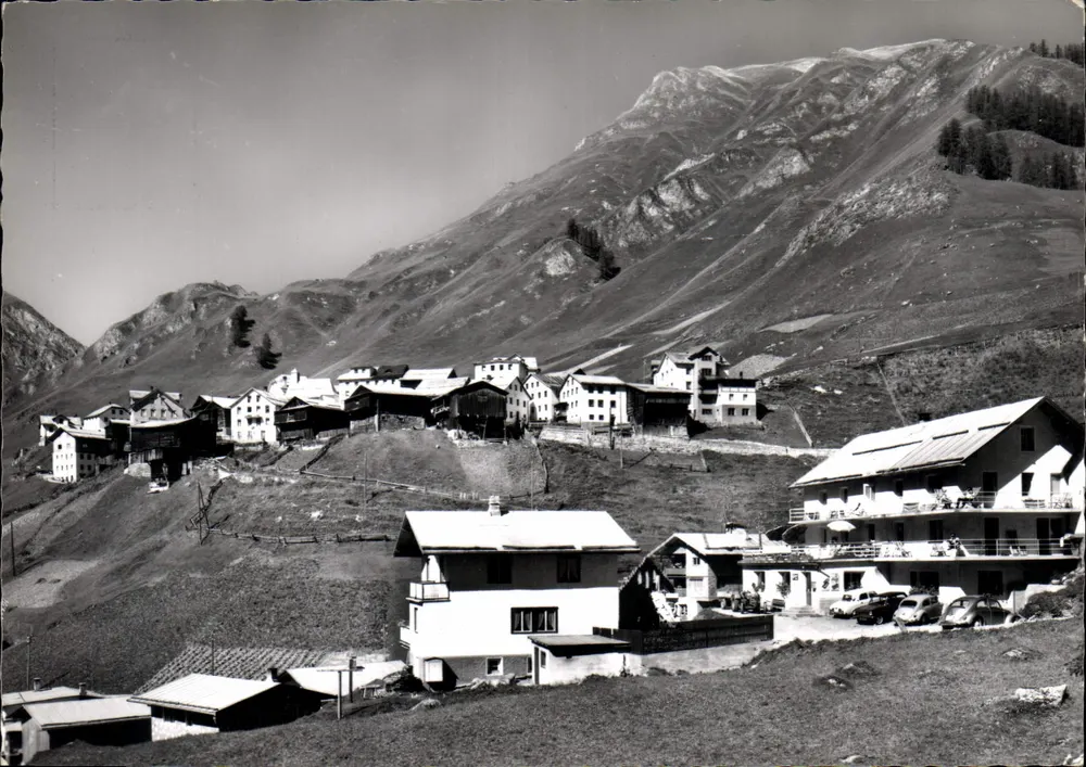Laret im Sammauntal (1747 m) — Vorn Café Prinz — Verlag Otto Furter, Davos-Platz - Vorderseite