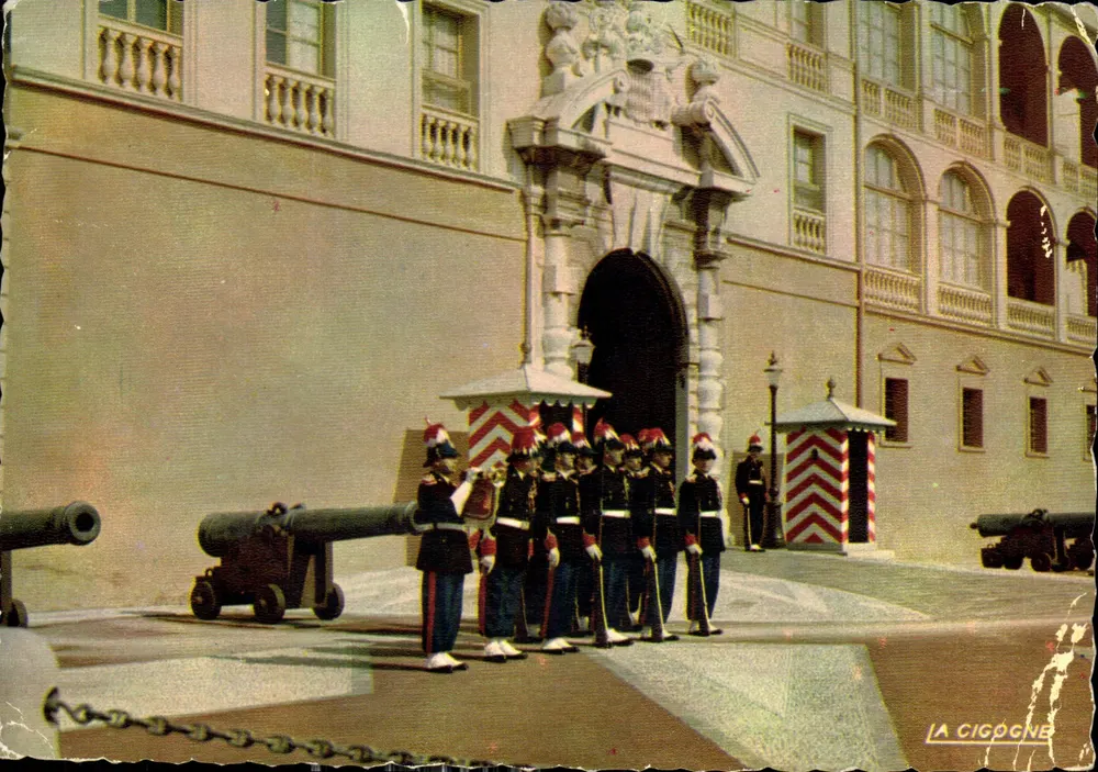 A Guarda Principal diante do Palácio — Mônaco — Editor La Cigogne, n° 39.149.93 - Frente