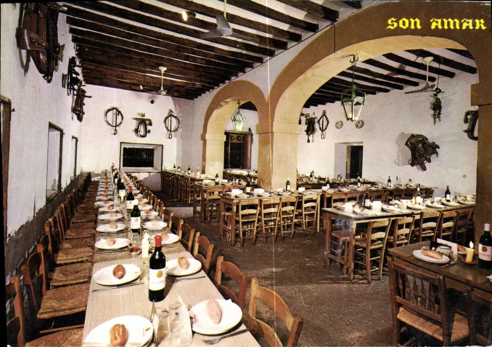 Son Amar — Esszimmer — Casa Planas - Vorderseite