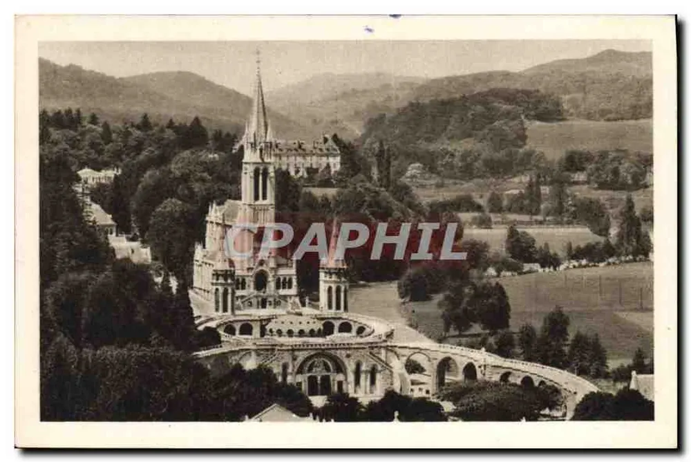 Basilika von Lourdes — Ansicht des Burgschlosses — Photo Edition Quinault - Vorderseite