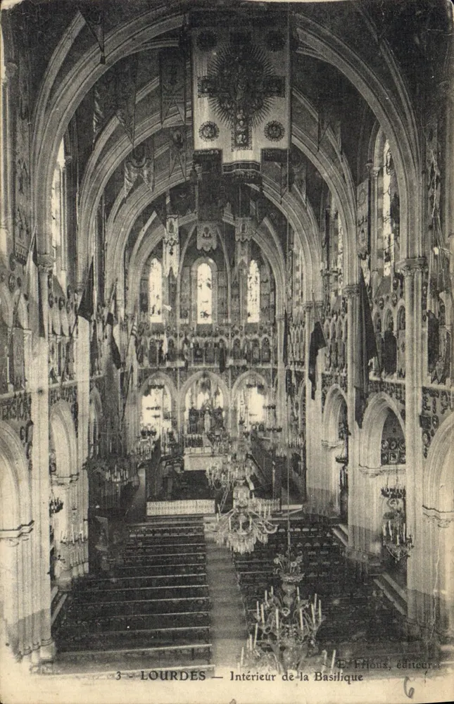 LOURDES — Interior da Basílica — E. Frions, editor - Frente