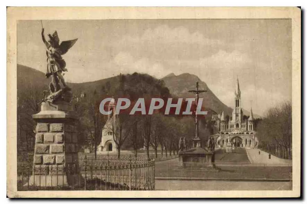 Lourdes — Vista complessiva dell'Esplanade, San Michele e la Grotta — Edizione Palais de Rose - Recto