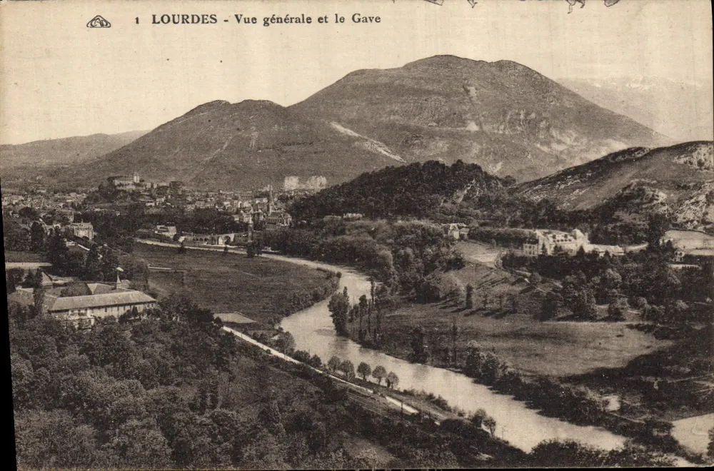 Lourdes - Vista geral e o Gave — editor Alain des Ants Fotógrafo, série 1 - Frente