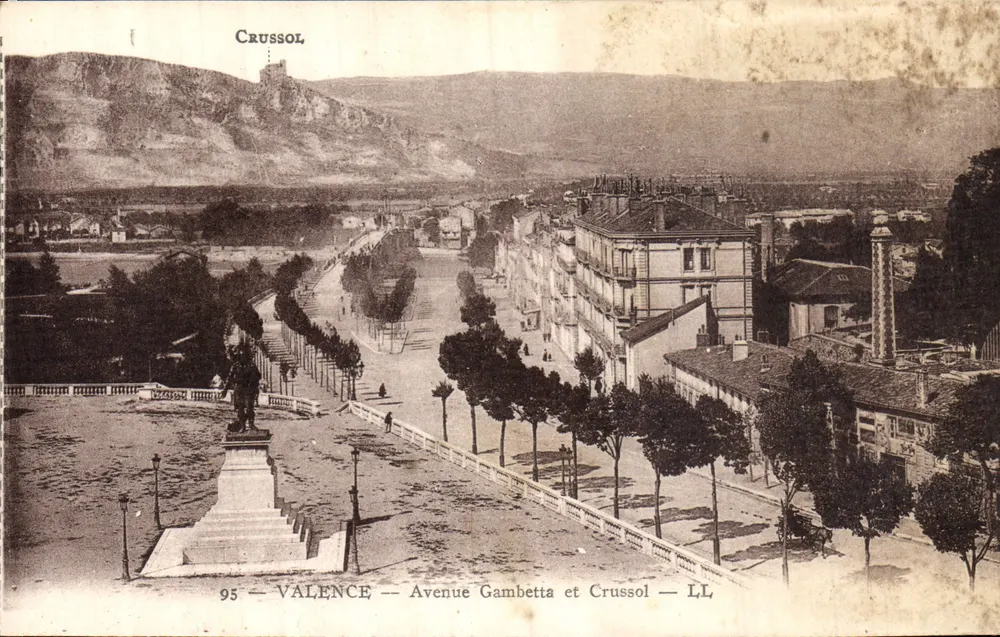 Crussol — Avenida Gambetta y Crussol — Editor LL - Anverso