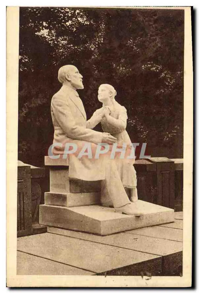 Statue der hl. Thérèse vom Kindlein Jesus und ihr Vater — Les Buissonnets — Verlag nicht sichtbar - Vorderseite