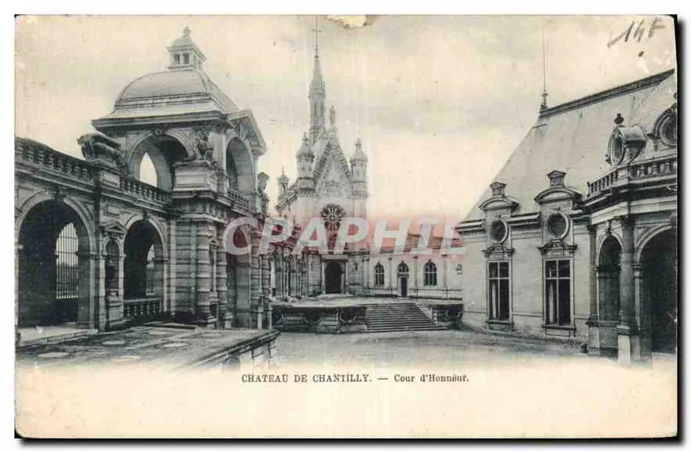 Castelo de Chantilly — Cour d'Honneur - Frente