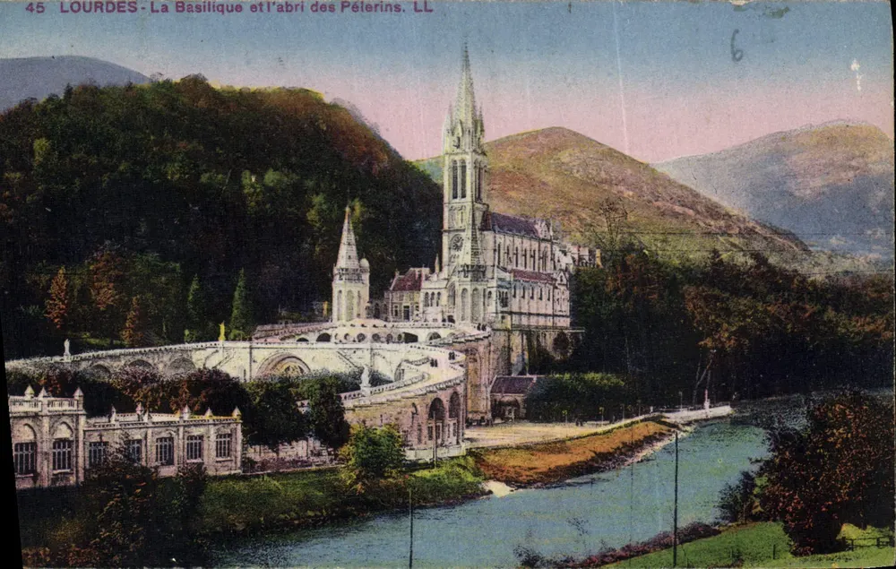 LOURDES - Die Basilika und das Pilgerlager - LL - Vorderseite