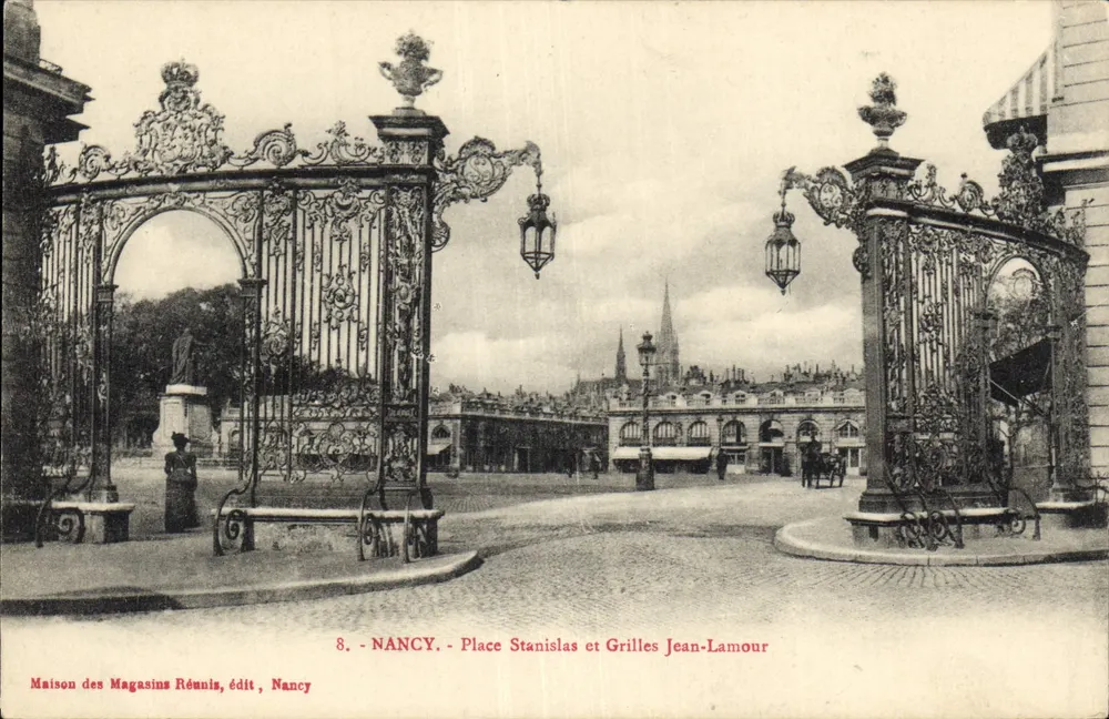 Nancy - Praça Stanislas e Grades Jean-Lamour — Maison des Magasins Réunis, edição Nancy, n°8 - Frente