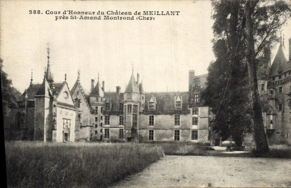 Cour d'Honneur des Schlosses Meillant — nahe St-Amand Montrond (Cher) — Verlag unbekannt, Nr. 288 - Vorderseite