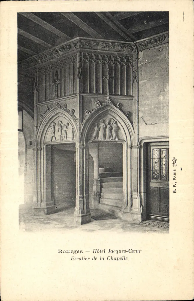 Bourges — Hotel Jacques-Cœur — Escalera de la Capilla - Anverso