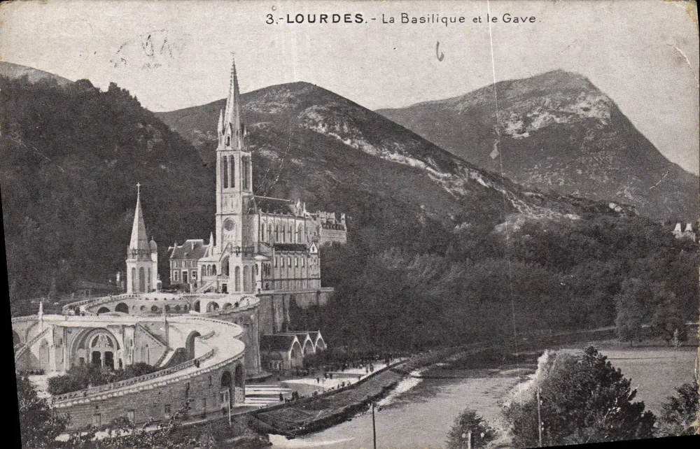 Lourdes - A Basílica e o Gave - Editor não identificado, n° de série 3. - Frente