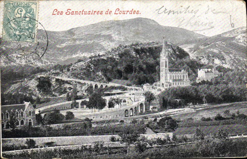 Os Santuários de Lourdes — vista panorâmica — Edição da Aliança Católica, Lourdes (H.P.) - Frente