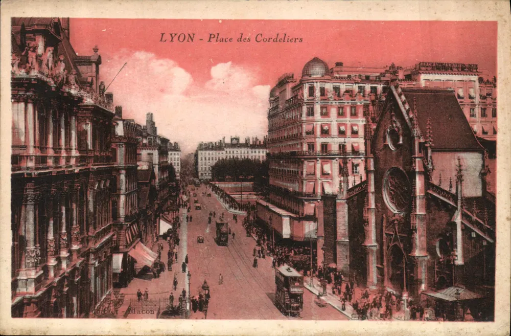 LYON - Praça dos Cordeliers — vista da catedral — editor Macon - Frente