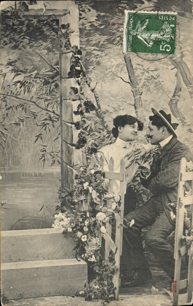 Casal amoroso — cena de jardim — editor Dancy - Frente