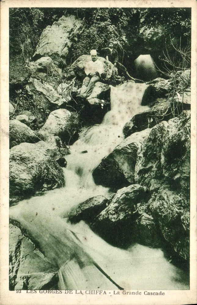 As Gorges da Chiffa - A Grande Cachoeira — Edição R. Bida - Frente