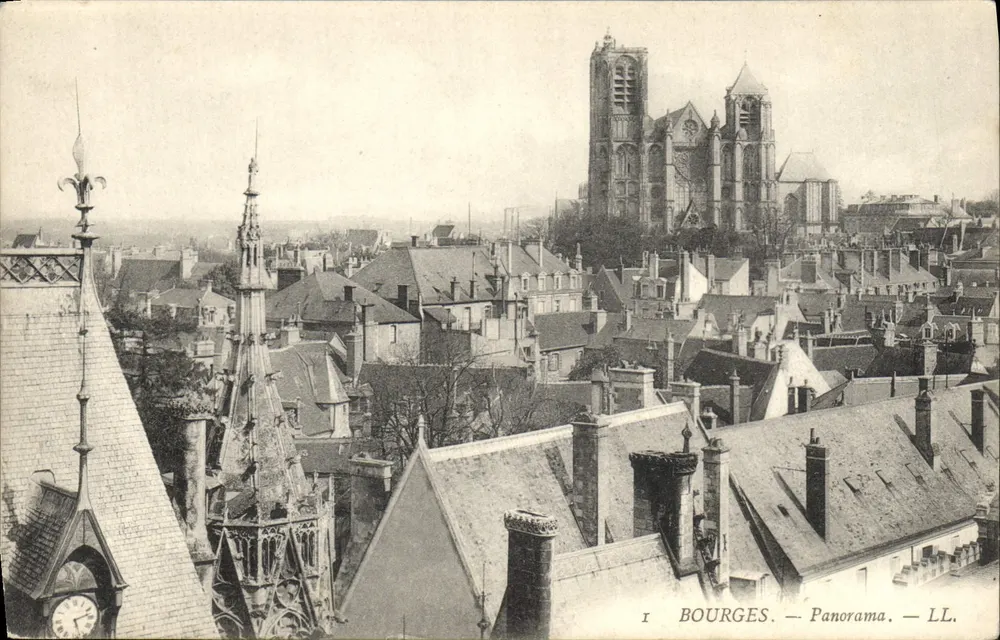 Bourges — Panorama — LL. - Frente