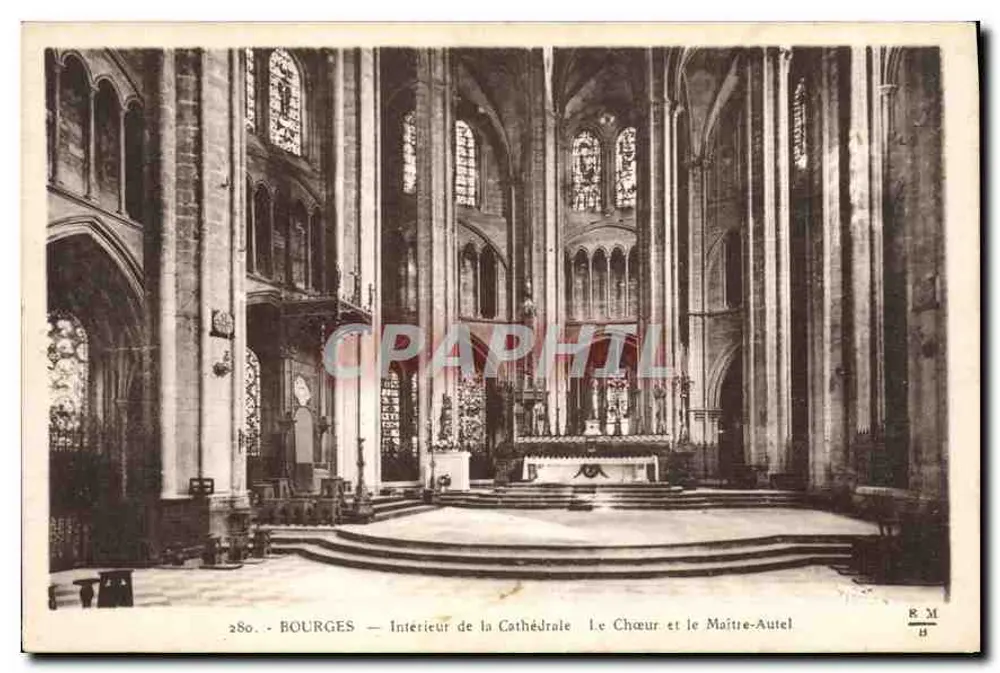 Bourges — Innenansicht der Kathedrale. Der Chor und der Hauptaltar - Vorderseite