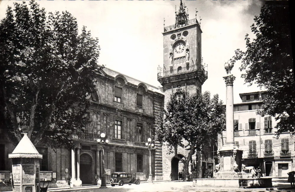 Aix-en-Provence — Place de la Mairie und der Glockenturm — Éditions Glorioni - Vorderseite