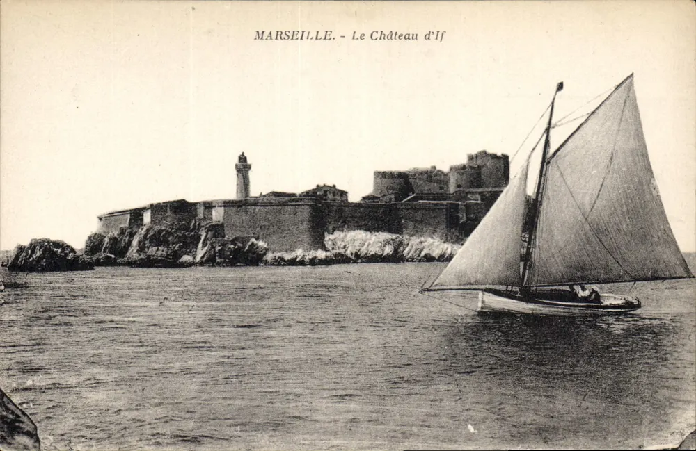 Marseille - O Castelo de If — vista com vela à frente - Frente