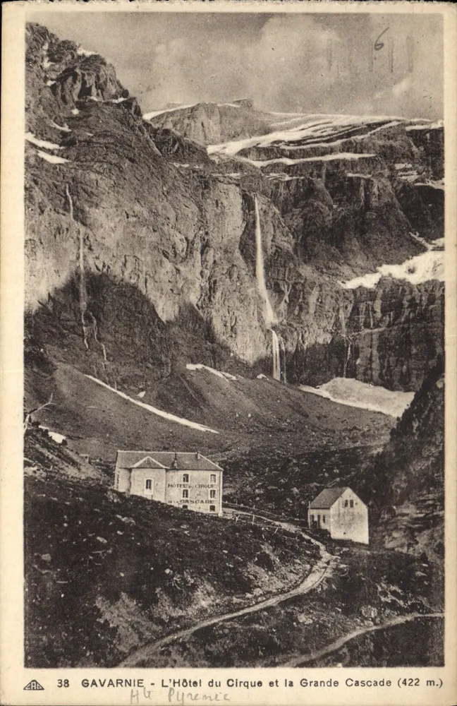 Gavarnie — Das Hotel du Cirque und die Grande Cascade (422 m.) — H. Pyrénées, Nr. 38 - Vorderseite