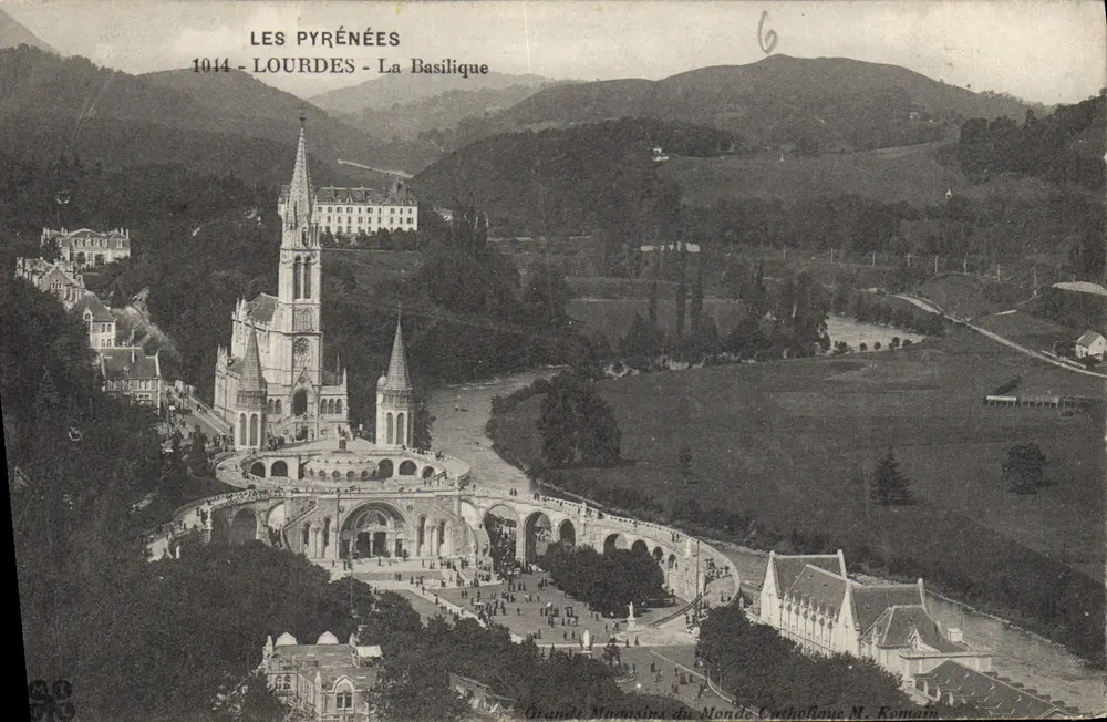 Lourdes - A Basílica — Grands Magasins du Monde Catholique M. Romain - Frente