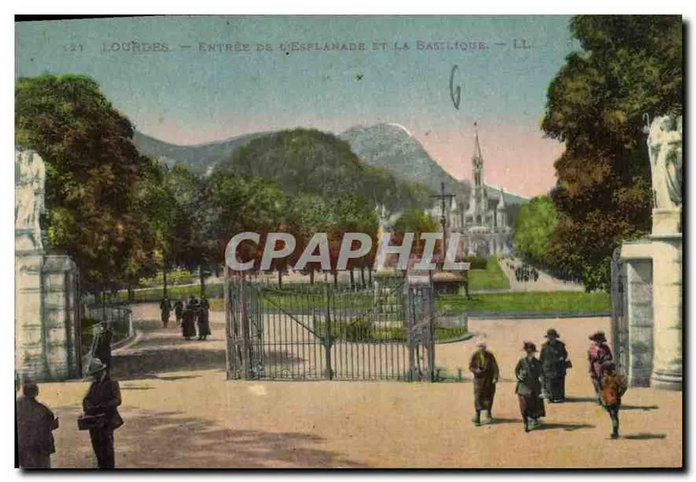 Lourdes — Entrada da Esplanada e a Basílica — LL. — N° 121 - Frente