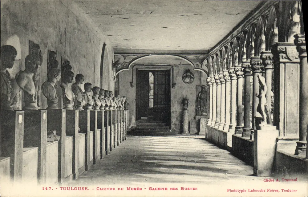 Toulouse - Cloître do Museu - Galeria dos Bustos — Fototipia Labouche Frères, Toulouse, n°147 - Frente