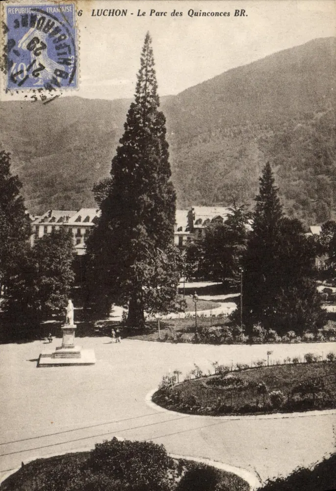 Luchon - O Parque dos Quinconces BR. - Frente