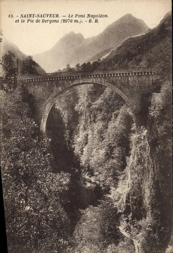 Saint-Sauveur — Der Napoleonbrücke und der Pic de Bergons (2070 m.) — B. R. - Vorderseite