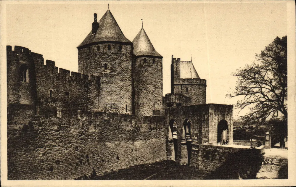 Carcassonne (Aude) - Die Stadt — Der Eingang zum Schloss - Tor Narbonne — Art Editions V. Dill - Paris - Vorderseite