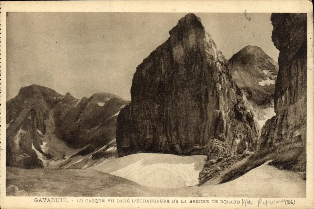 Gavarnie - Der Casque in der Öffnung der Brèche de Roland gesehen — Héliogravure Labouate (24) - Vorderseite
