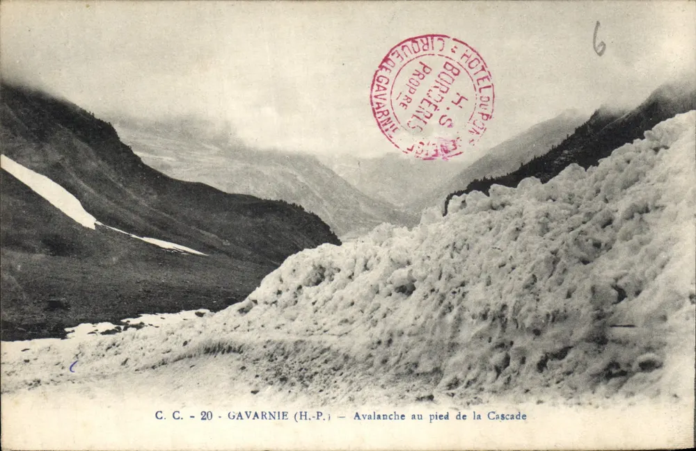 Gavarnie (H.-P.) — Lawine am Fuße der Cascade — C.C. 20 — Hôtel du Puy - Vorderseite