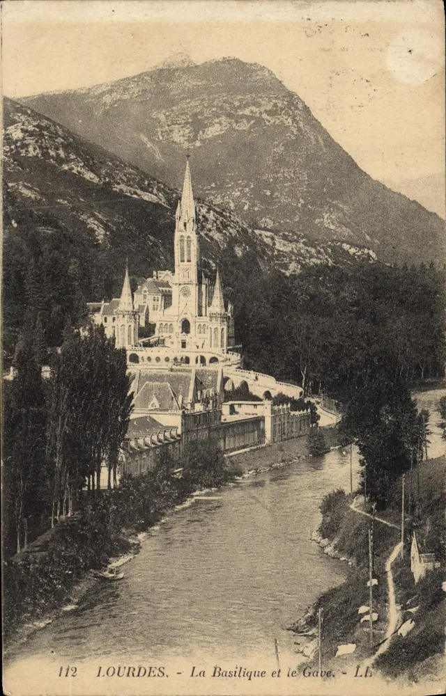 Lourdes - A Basílica e o Gave - LL 112 - Frente