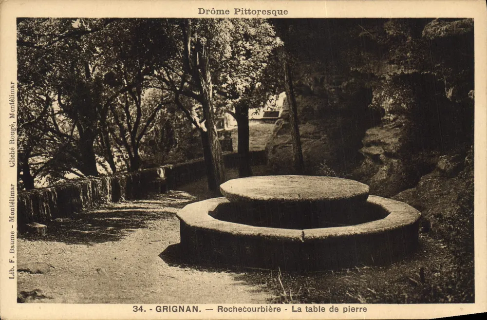 Grignan — Rochecourbière — A mesa de pedra — Lib. F. Baume - Montélimar - Frente