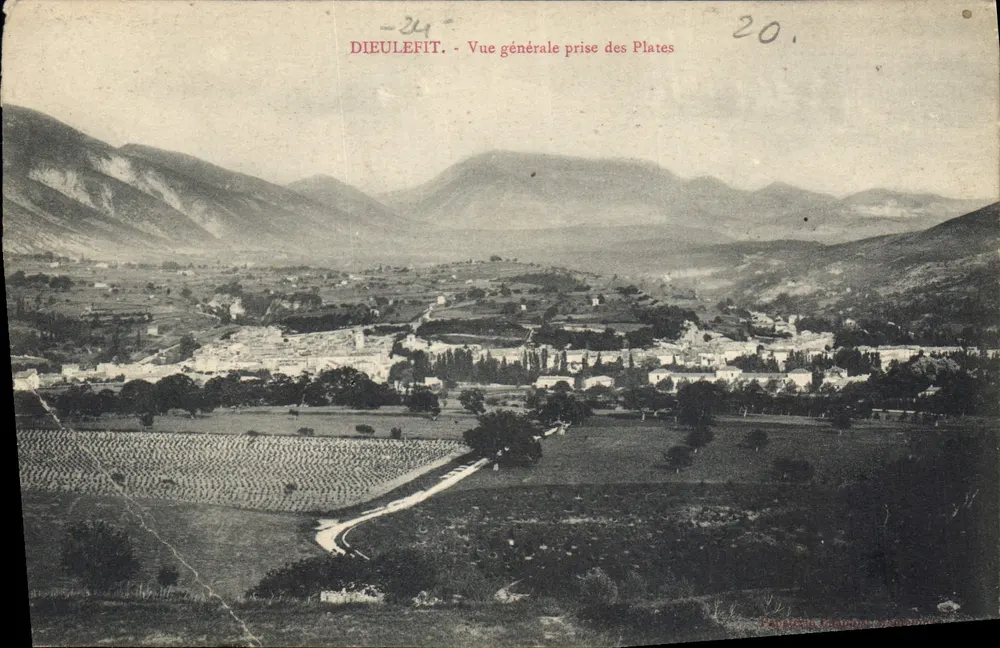 Dieulefit - Vista geral tirada das Plates — editor desconhecido, n° 20 - Frente