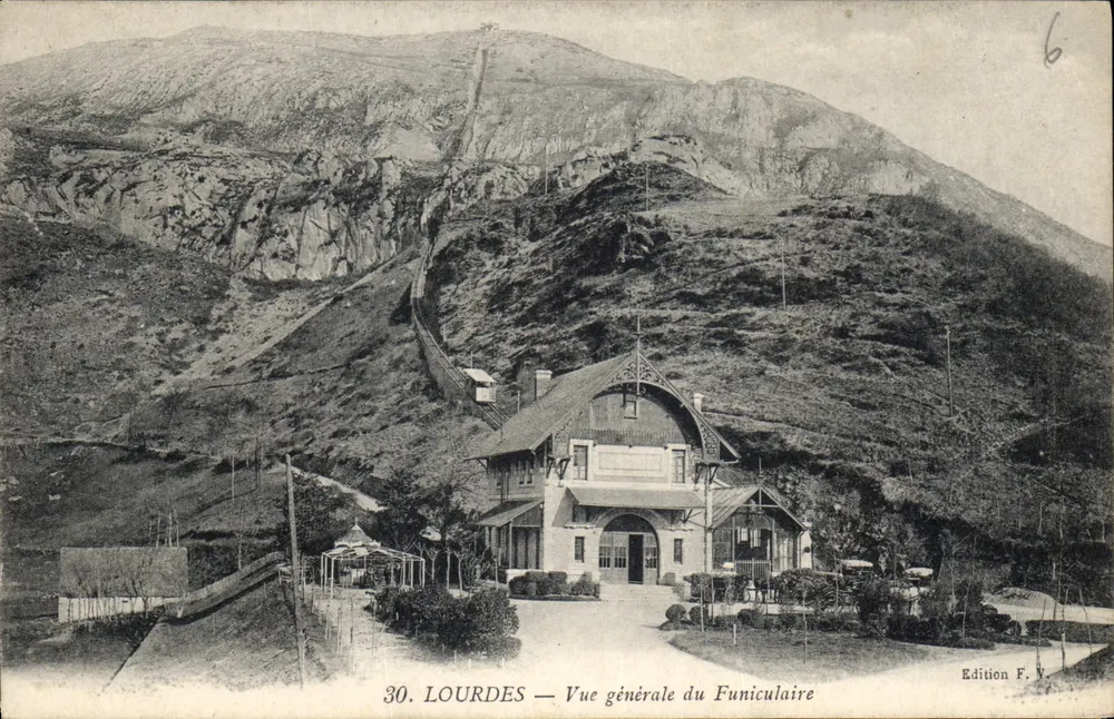 Lourdes — Vista geral do Funicular — Edição F. V. n° 30 - Frente