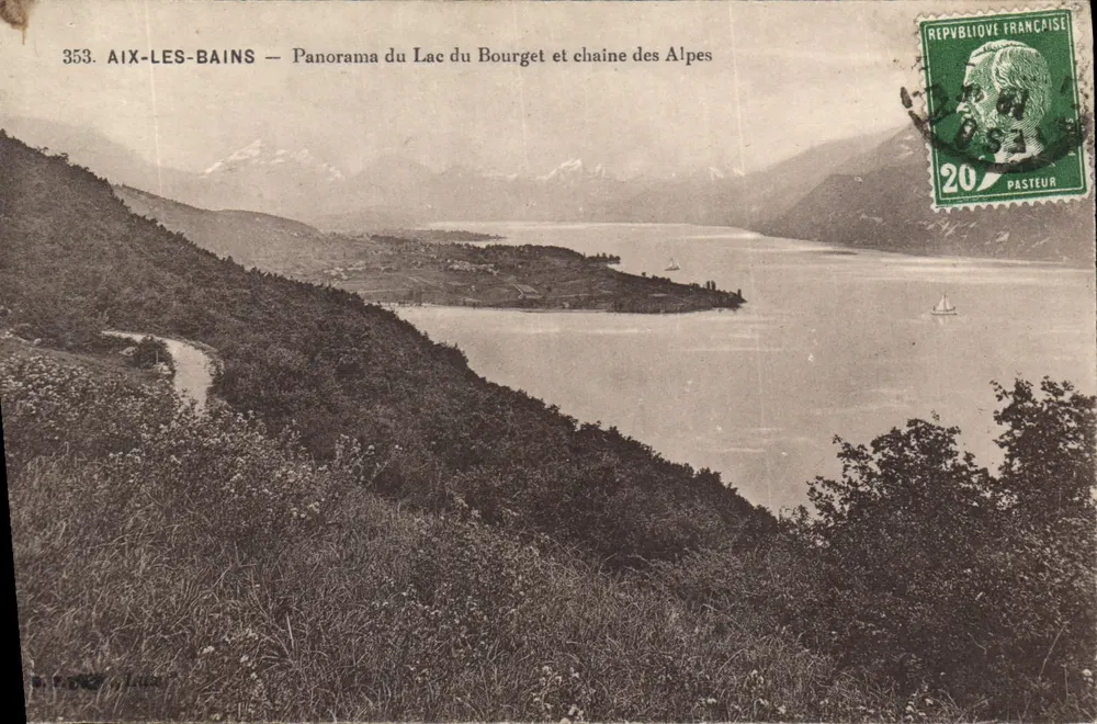 Aix-les-Bains — Panorama des Sees von Bourget und der Alpen — Verlag A. F. Luc, n° 353 - Vorderseite