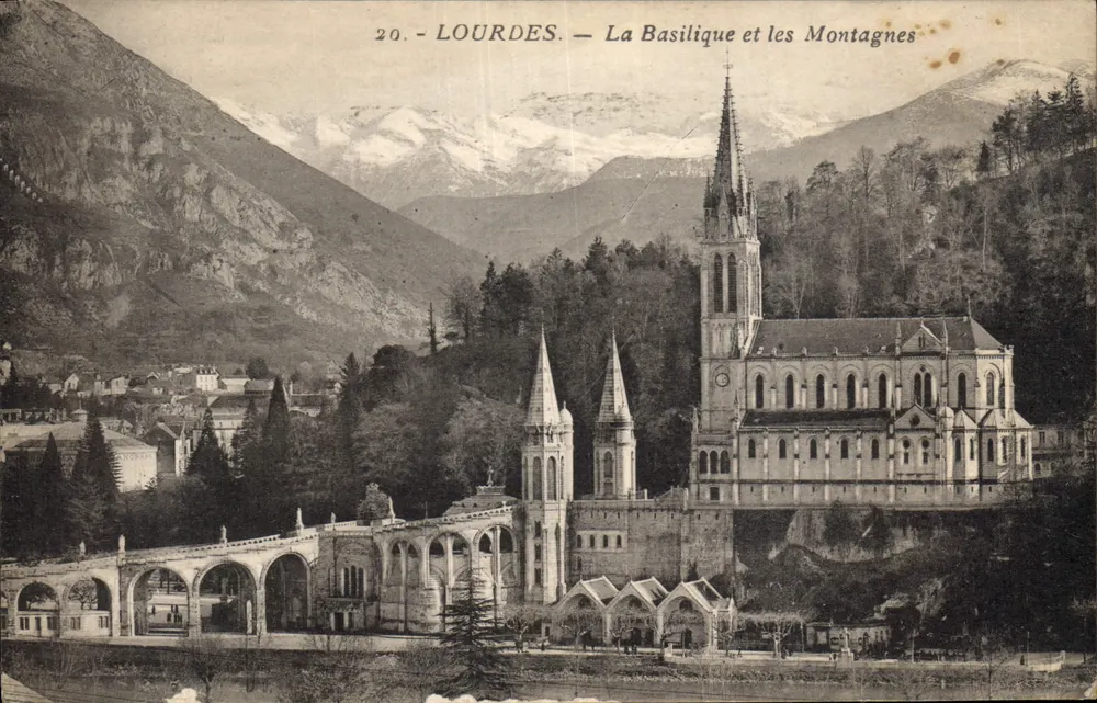 Lourdes — Die Basilika und die Berge — Édition Quimault - Vorderseite