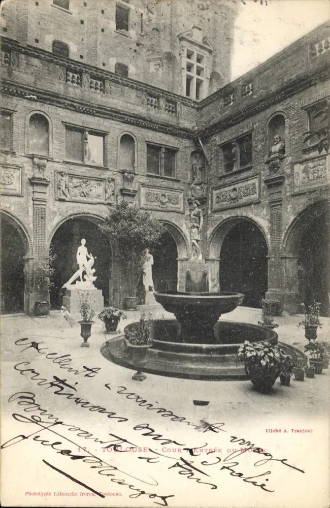 Toulouse - Pátio de entrada do Museu — Fototipo Labouche frères, Toulouse - Frente