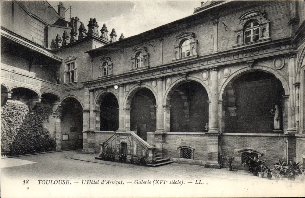 Toulouse — Das Hôtel d'Assézat — Galerie (16. Jahrhundert) — LL. - Vorderseite