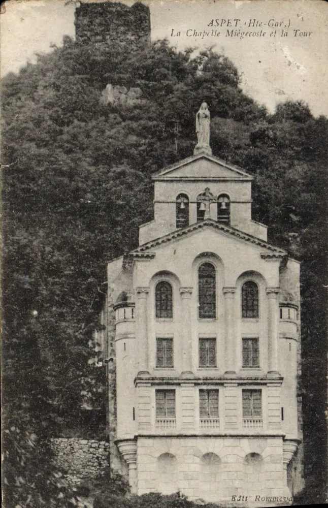 Aspet (Haute-Garonne) — Ansicht der Kirche Miégecoste und der Turm — Verlag Rommeyran - Vorderseite