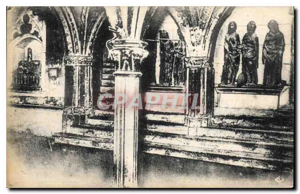 Krypta der Heiligen Körper — Basilika Saint-Sernin — Toulouse - Vorderseite