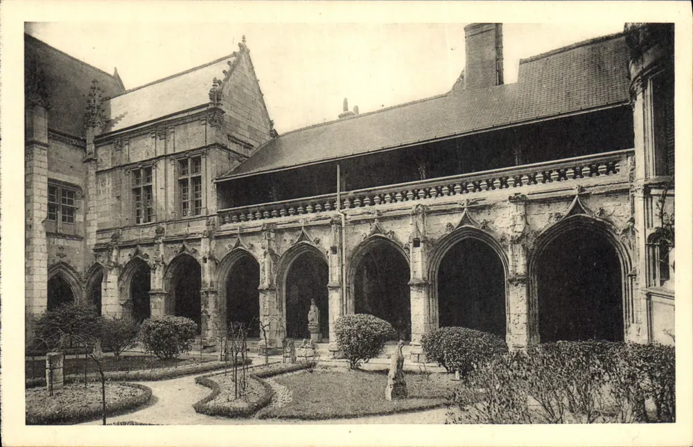 Tours — Claustro da Catedral — Lado Norte — Edição dos Monumentos Históricos - Frente