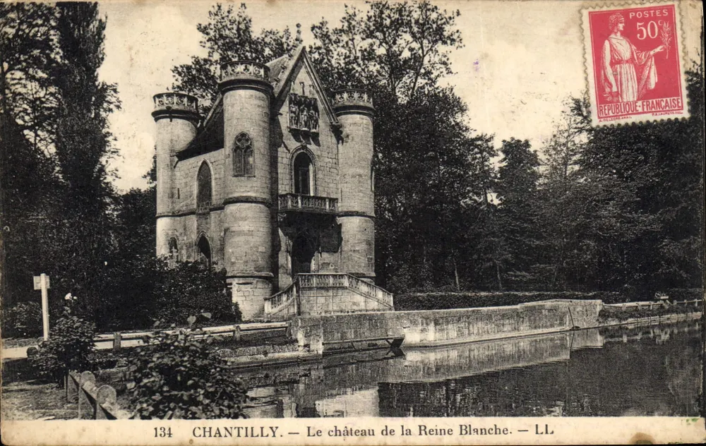 Chantilly — O castelo da Rainha Branca — LL. — N° 134 - Frente