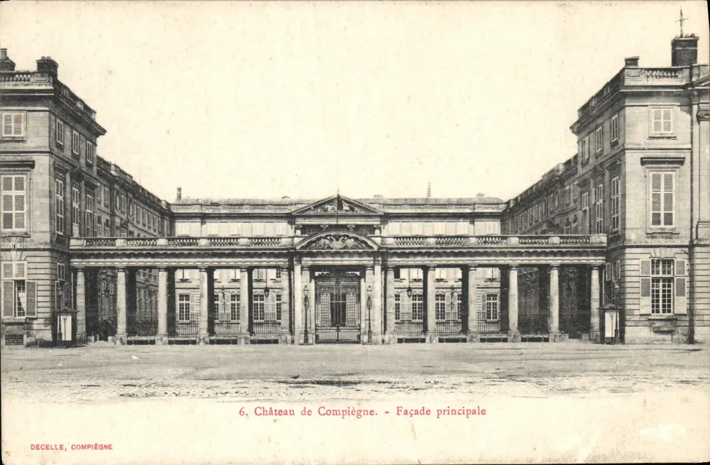 Castelo de Compiègne — Facha principal — Decelle, Compiègne, n°6 - Frente