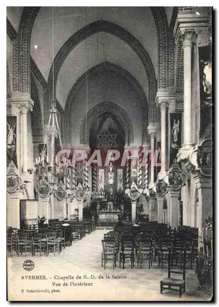 Avermes - Kapelle Notre-Dame de la Salette — Ansicht von innen — B. Scharlowski, phot. - Vorderseite
