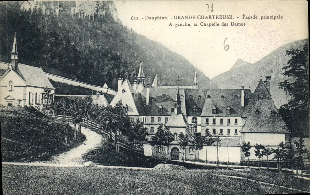 Dauphiné - Grande-Chartreuse - Hauptfassade und Kapelle der Damen - Vorderseite
