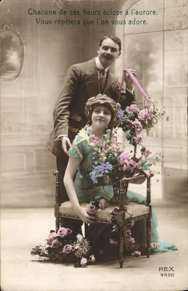 Junges Paar mit Blumenbouquet — REX 4490 - Vorderseite